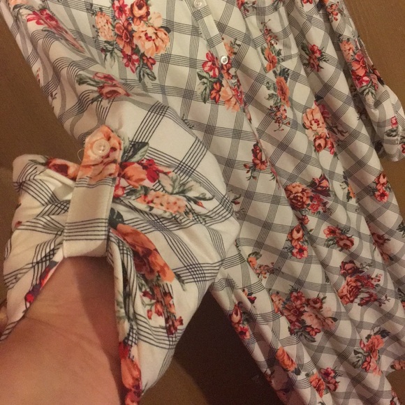 Button down dress/top - Picture 2 of 4